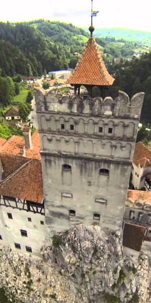 Filmare-aeriana-Castelul-Bran-DJI-Phantom-Zenmuse-H3-2D-GoPro-Hero3