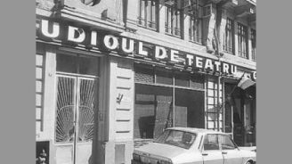 Teatru Bucureşti