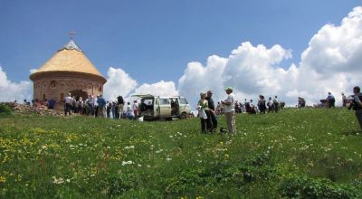 Excursie în aer liber în Valea Ghimeşului