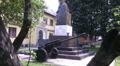 Monument eroic Moieciu de Jos