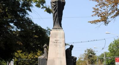 Le monument de Mihai Eminescu Iasi