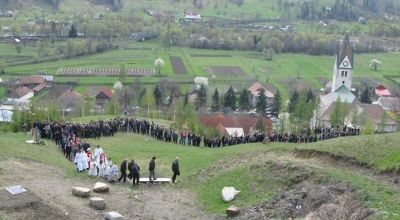 Calvary Cross Road Gyimesbükk Ghimes Faget