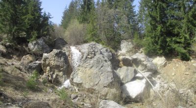 Cascada pârâului Jávárdi Lunca de Jos