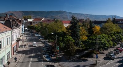 Piaţa Libertăţii şi strada Márton Áron Gheorgheni