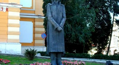 Statue Of Mihai Eminescu Cluj-Napoca