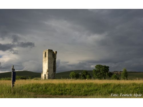 Tour Tronquée Tomesti