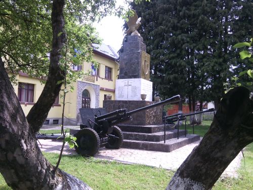 Monument Eroic Moieciu de Jos