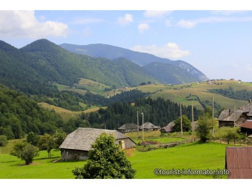 School Șirnea Fundata - Şirnea