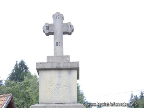 Monument Moieciu de Sus