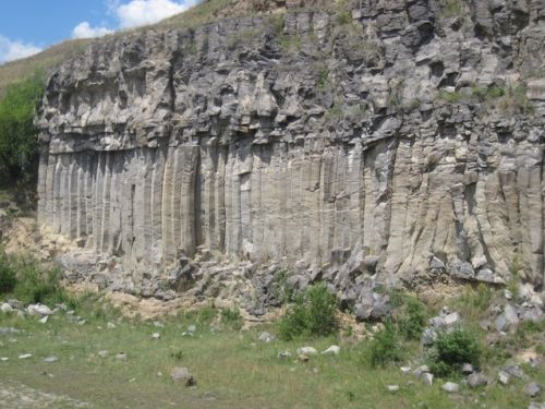 Die Basalt Kolumne Racos (Krebsenbach)