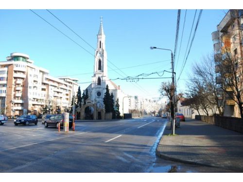 . Église Romano-Catholique 