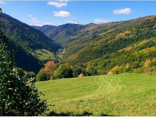 La Gorge De Racatau Măguri-Răcătau