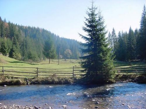 Trasee Turistice Din Zona Toplitei Topliţa