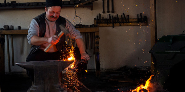 Faurarul-satului-Ciganykovacs-The-blacksmith